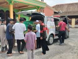 Team Pengiat Sosial Sahabat Teddy Lakukan Giat Peduli Antar Jenazah Warga RS Holindo Ke Pemakaman