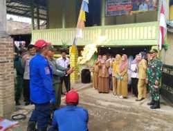 Polsek Baturaja Barat Menghadiri Kegiatan Sosialisasi Karhutbunlah Di Desa Karang Agung Kec. Baturaja Barat