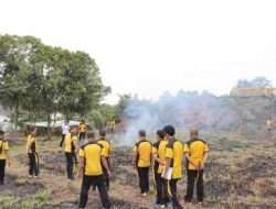 Kapolres OKU Lakukan Pengecekan Lapangan Tembak di Polsek Baturaja Timur